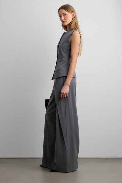 HIGH NECKLINE BUTTON UP VEST