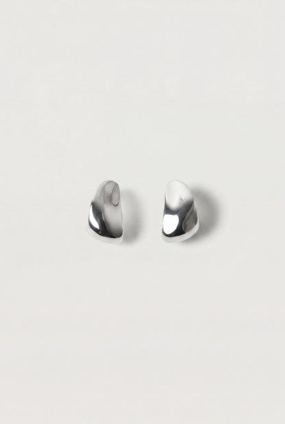 CHUNKY CURVED EARRINGS