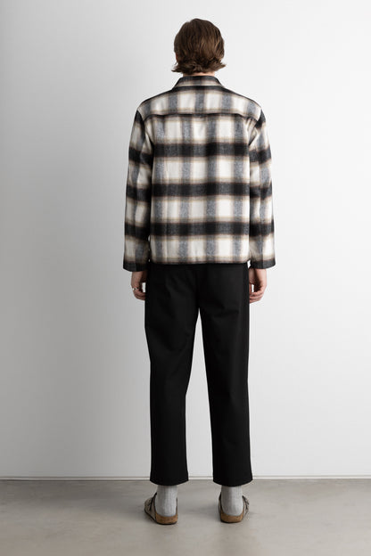 RELAXED FLANNEL BUTTON UP SHIRT